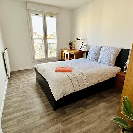 Jolie Chambre 3Minutes De La Gare Rer A Bussy-Saint-Georges Luaran gambar