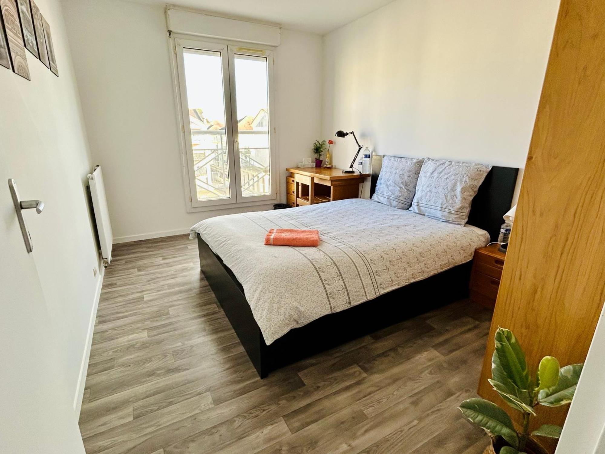 Jolie Chambre 3Minutes De La Gare Rer A Bussy-Saint-Georges Luaran gambar
